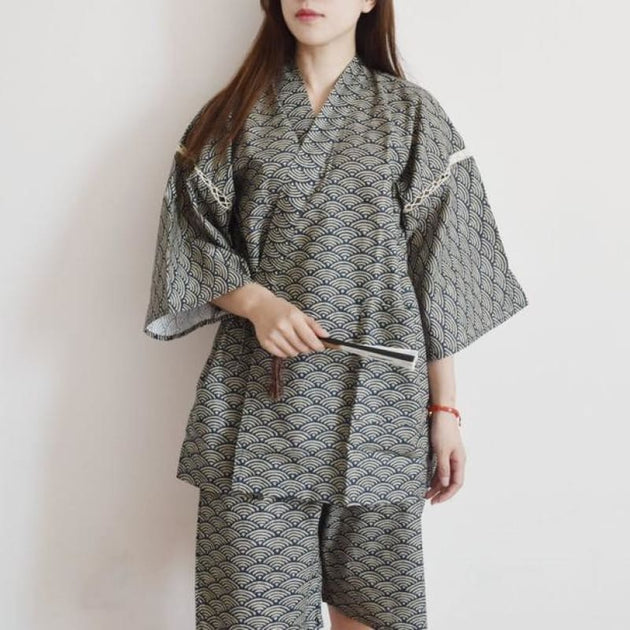 Yukata and jinbei: dressing for summer